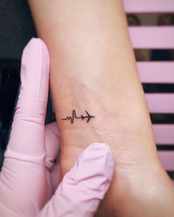 Tatuagem Pequenas Dicas E Inspira Es Para A Primeira Tatoo