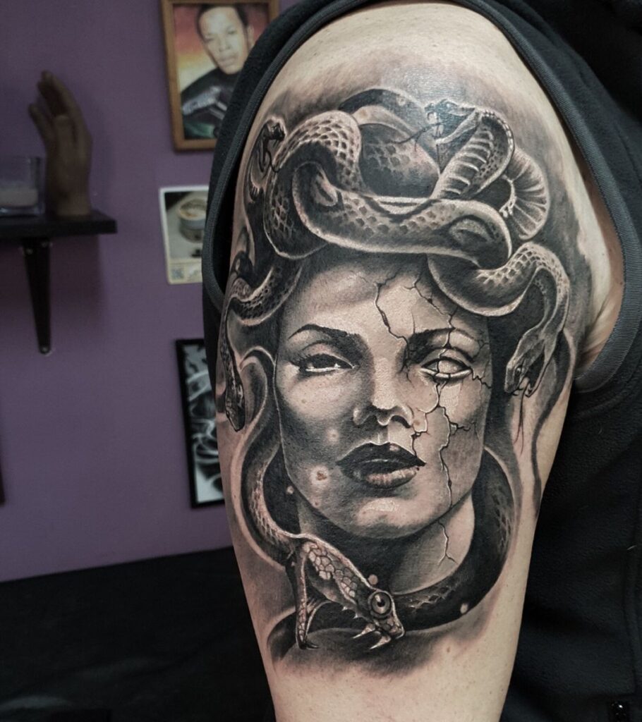 Tatuagem da medusa inspirações de tatuagem masculina