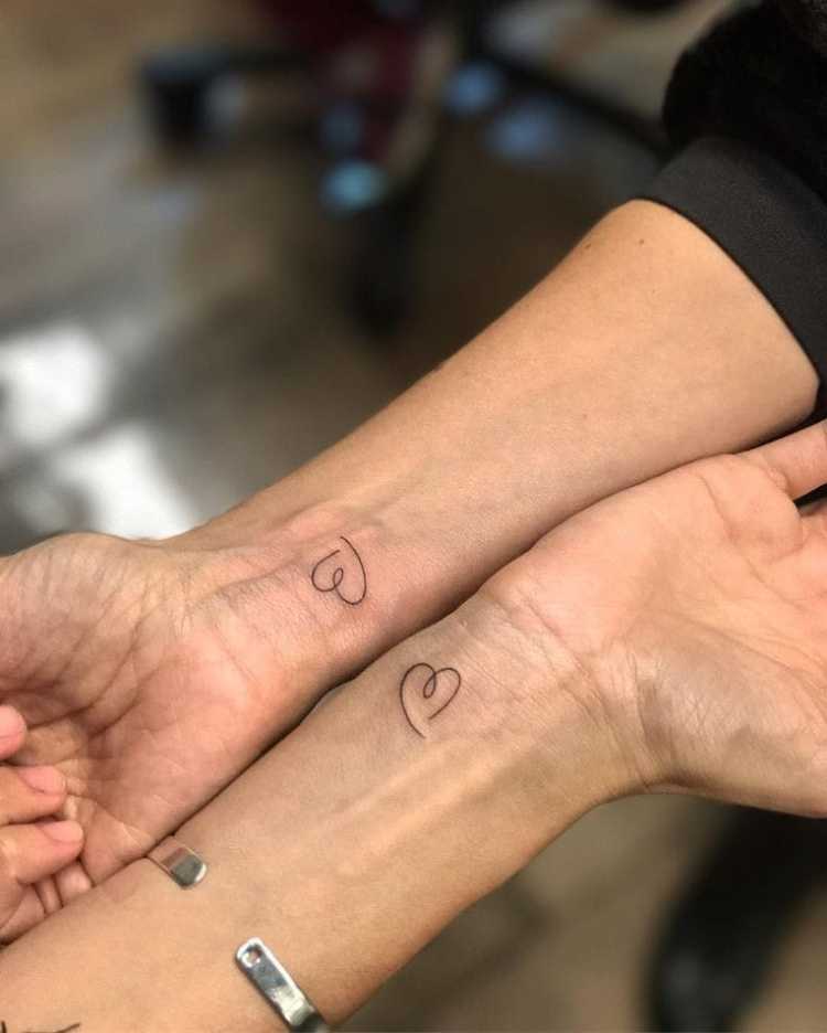 tatuagem para mãe e filho homem fazer juntos