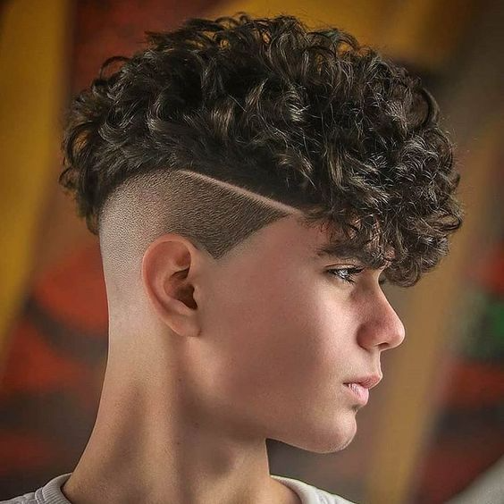 60 modelos de cortes de cabelo cacheado masculino para 2022  Cabelo,  Cabelo cacheado masculino, Corte de cabelo masculino