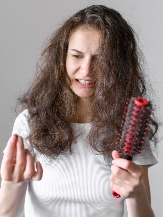 O que é bom para queda de cabelo?