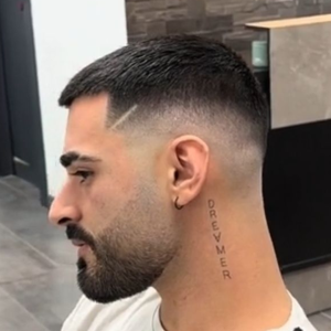 Corte buzz cut fade