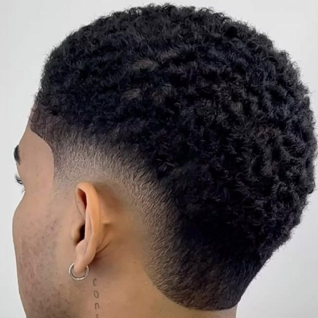 Corte de cabelo afro: 15 ideias com degradê para renovar o visual